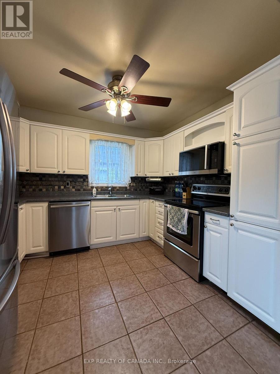 66 KENT AVENUE - 4
