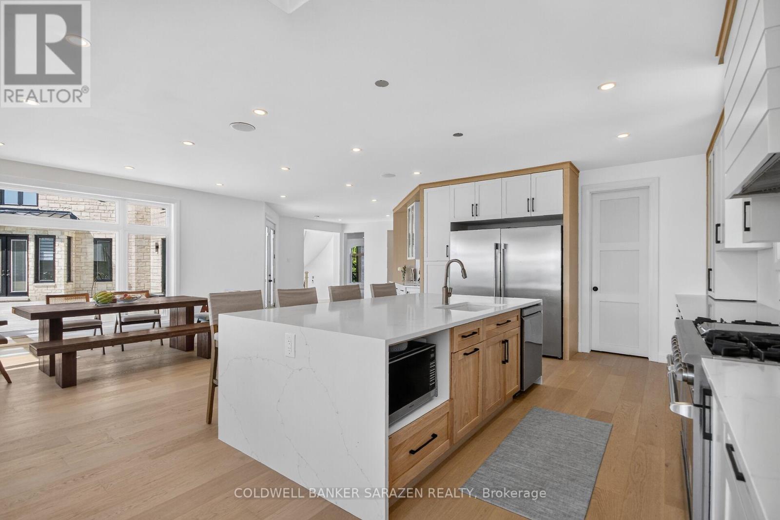 1554 RIVER ROAD S - 12