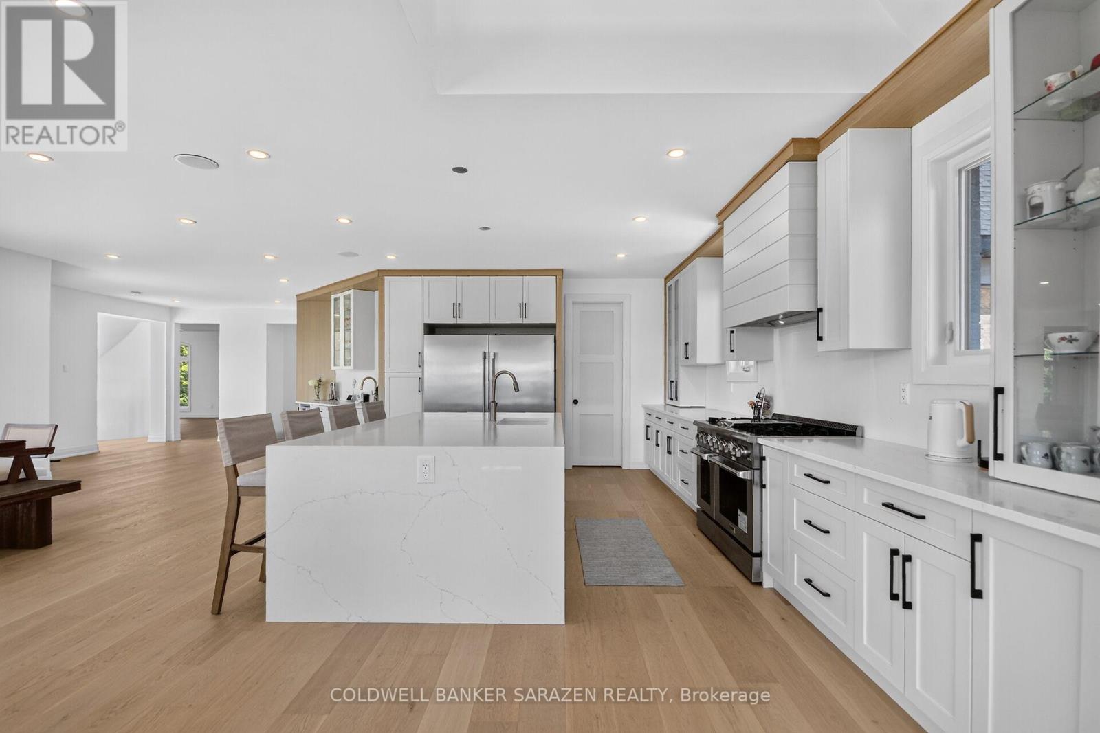 1554 RIVER ROAD S - 13