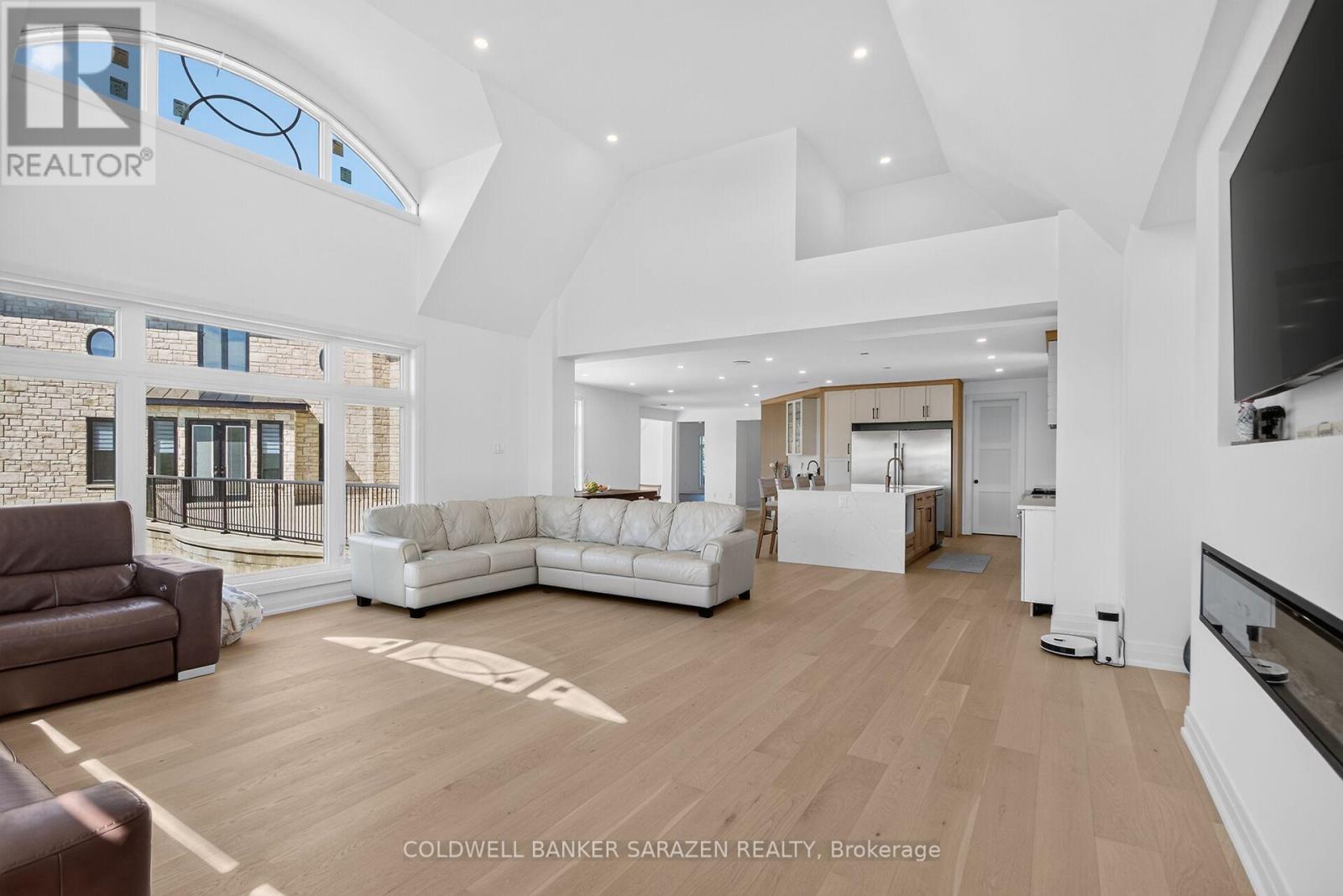 1554 RIVER ROAD S - 9
