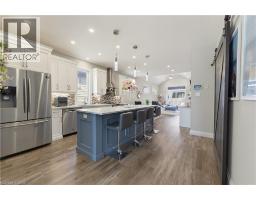 4pc Bathroom - 98 Woodberry Crescent, Elmira, ON N3B3L1 Photo 6