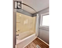 1144 4th Avenue, Valemount, BC V0E2Z0 Photo 12