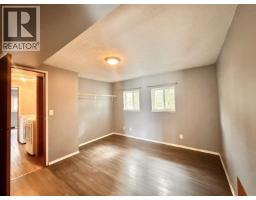 Laundry room - 1144 4th Avenue, Valemount, BC V0E2Z0 Photo 8