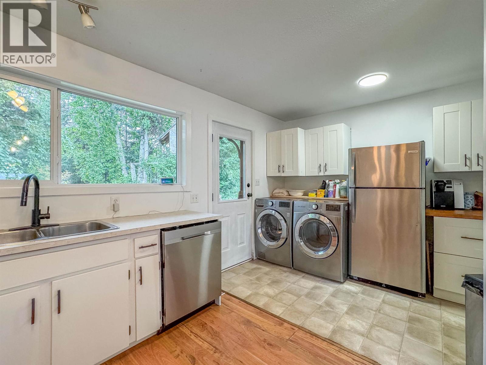 12925 DENIS Road, Telkwa