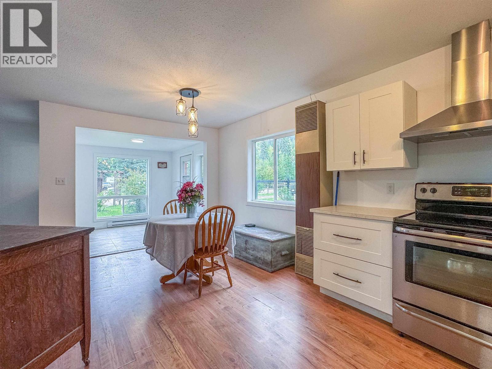 12925 DENIS Road, Telkwa