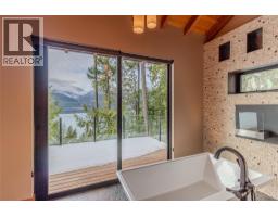 234 Walkers Lane, Kootenay Bay, BC V0B1X0 Photo 31