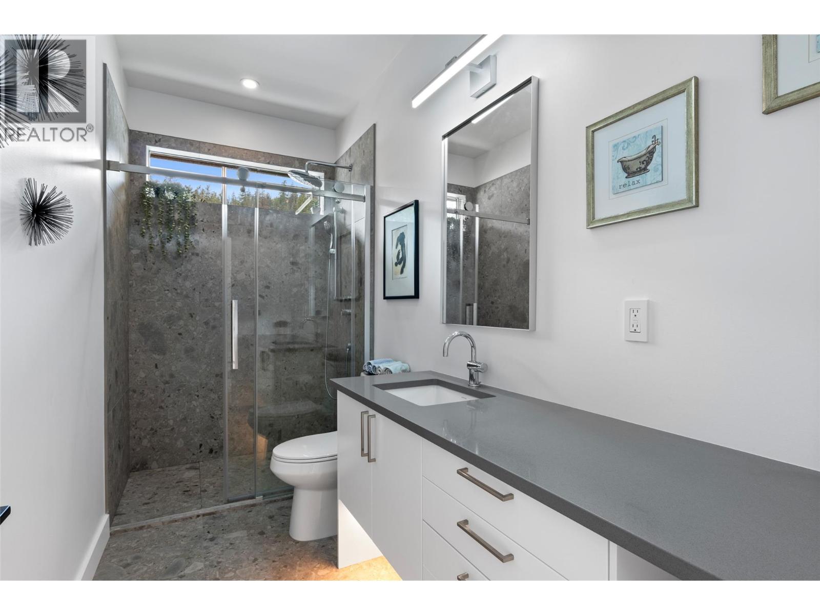 2179 Lupin Court - 24