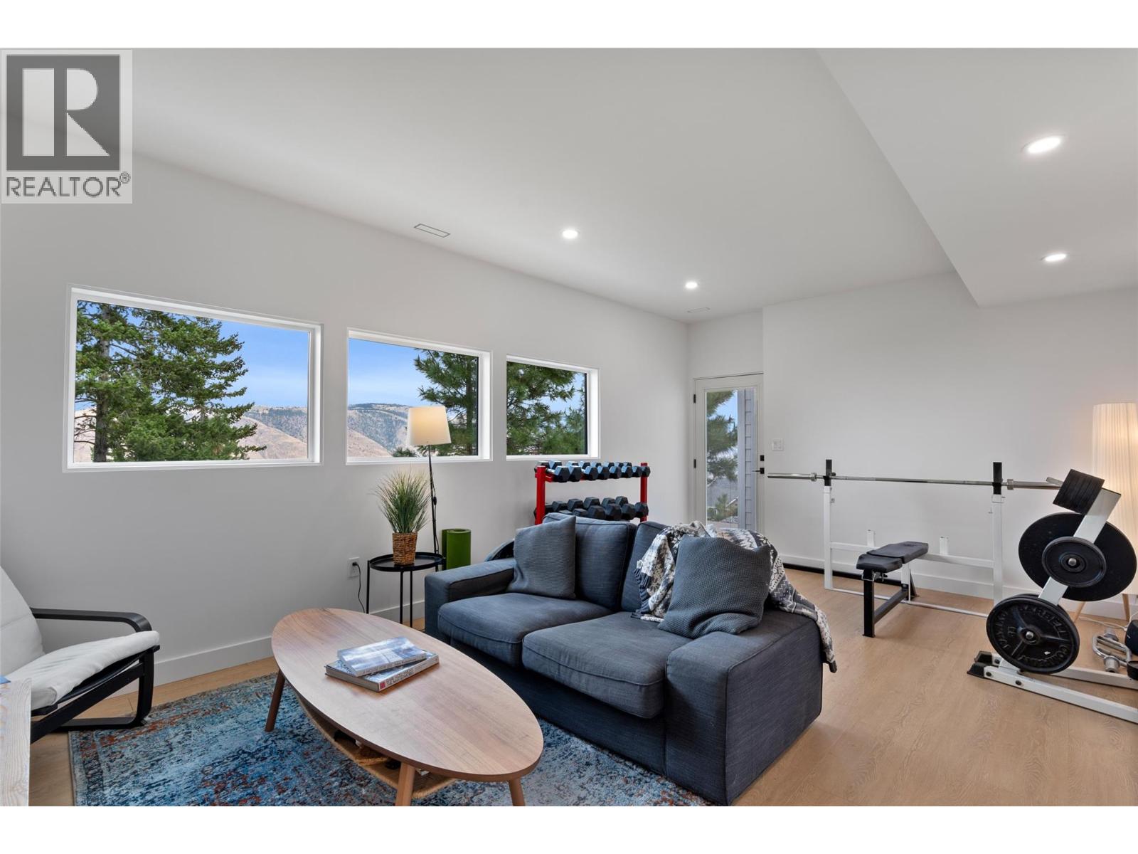 2179 Lupin Court - Image 29