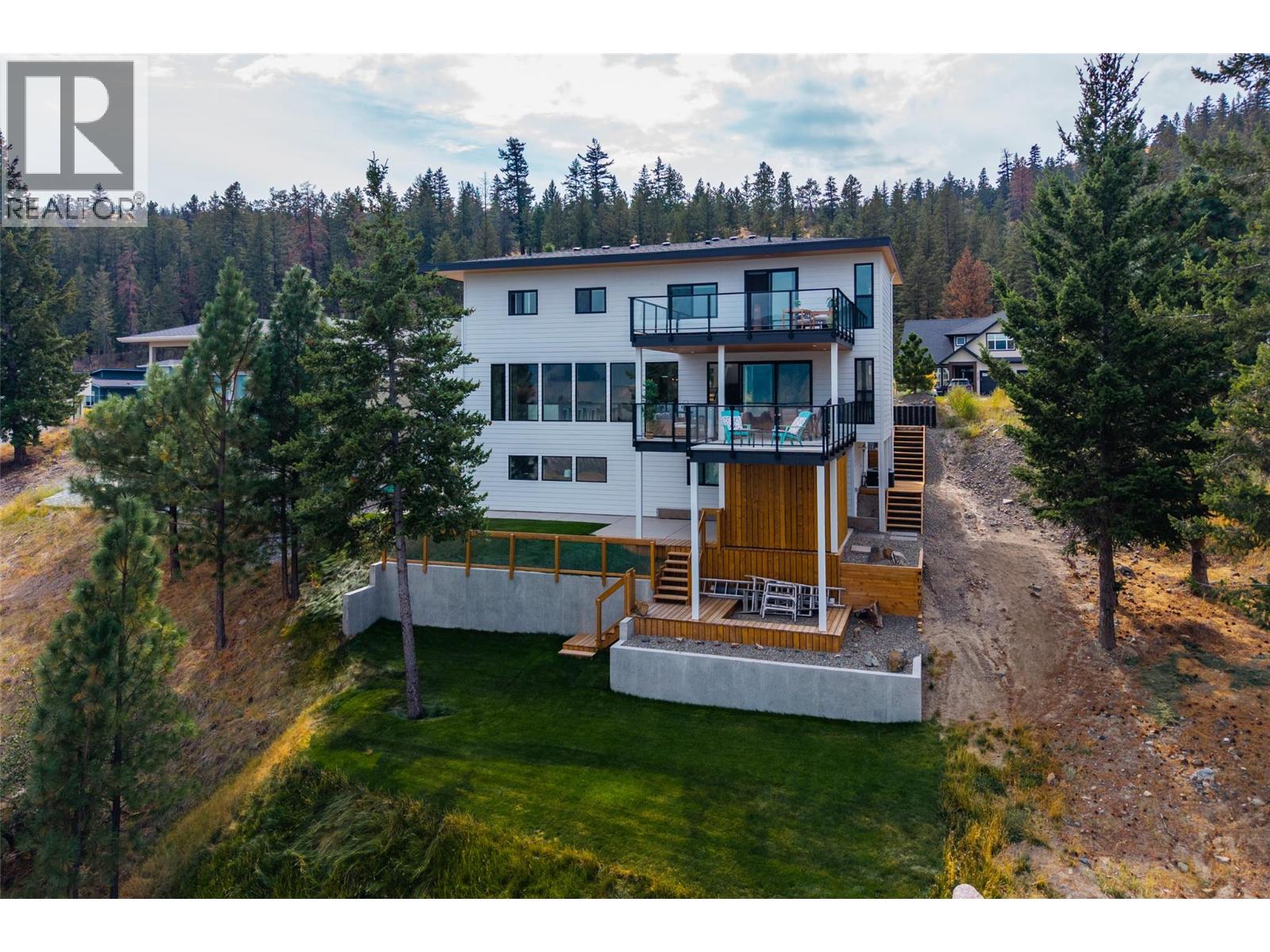 2179 Lupin Court - Image 37