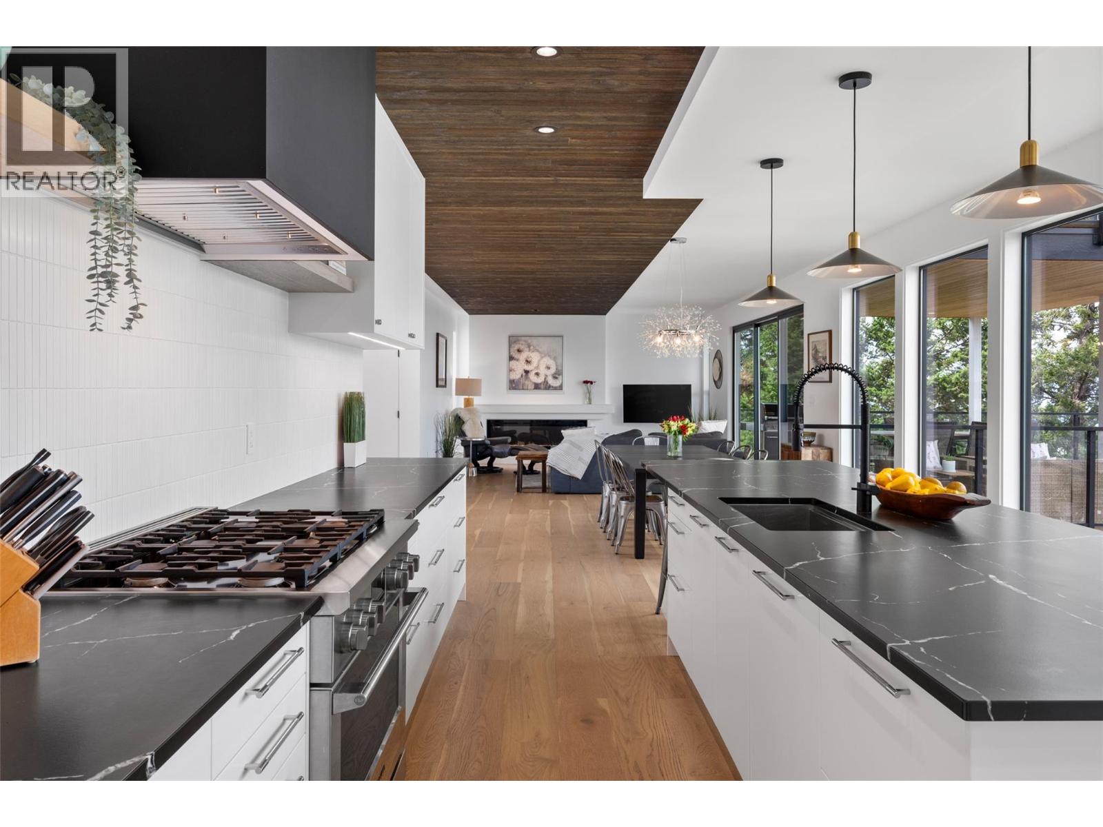 2179 Lupin Court - 9