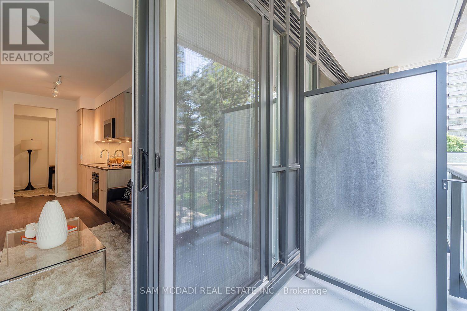 #301 609 AVENUE ROAD - 24