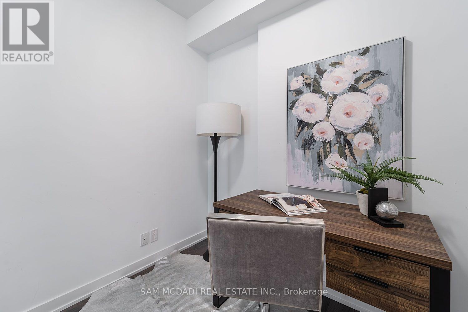 #301 609 AVENUE ROAD - 8
