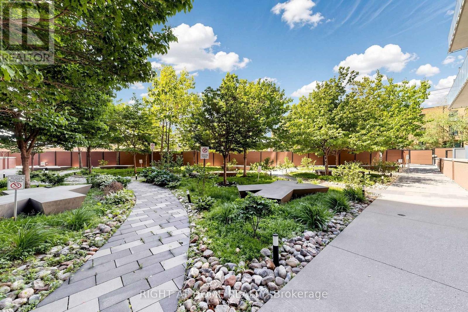 #510 5 HANNA AVENUE - 27