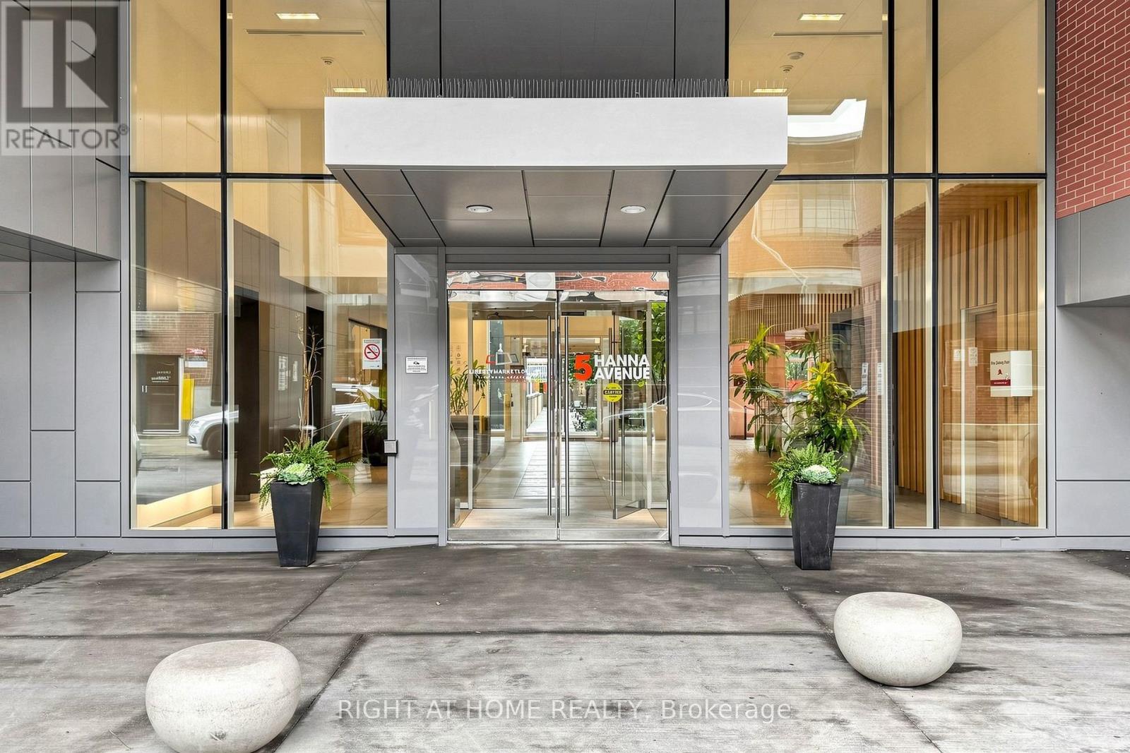 #510 5 HANNA AVENUE - 3