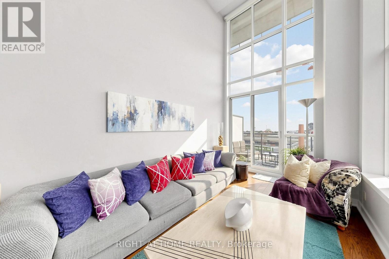#510 5 HANNA AVENUE - 7