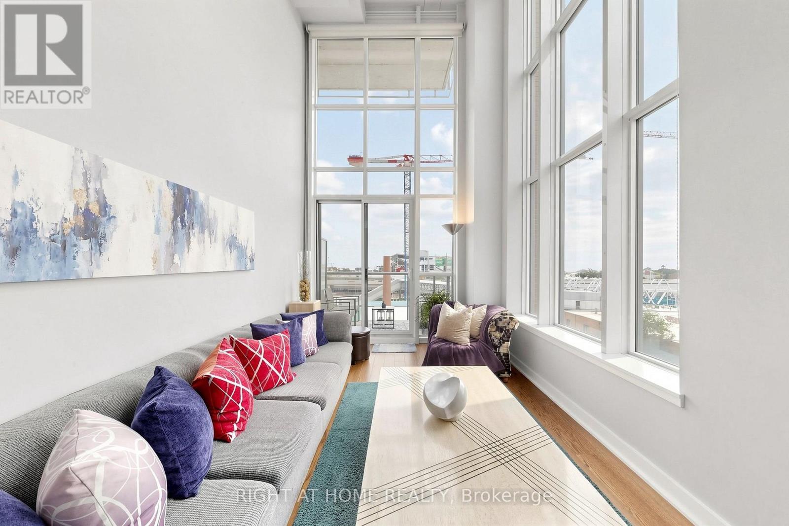 #510 5 HANNA AVENUE - 8