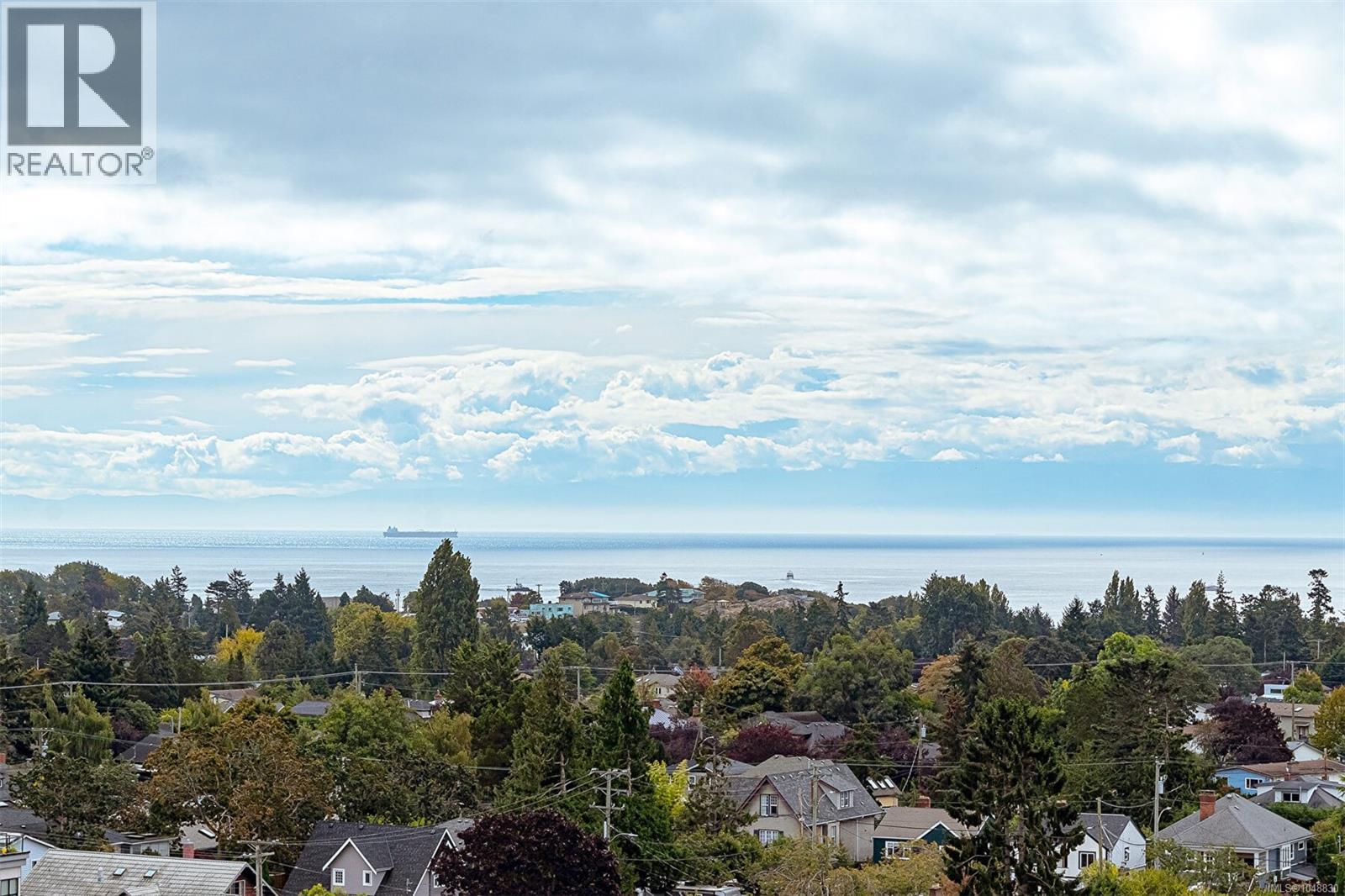  622 Admirals Road, Esquimalt