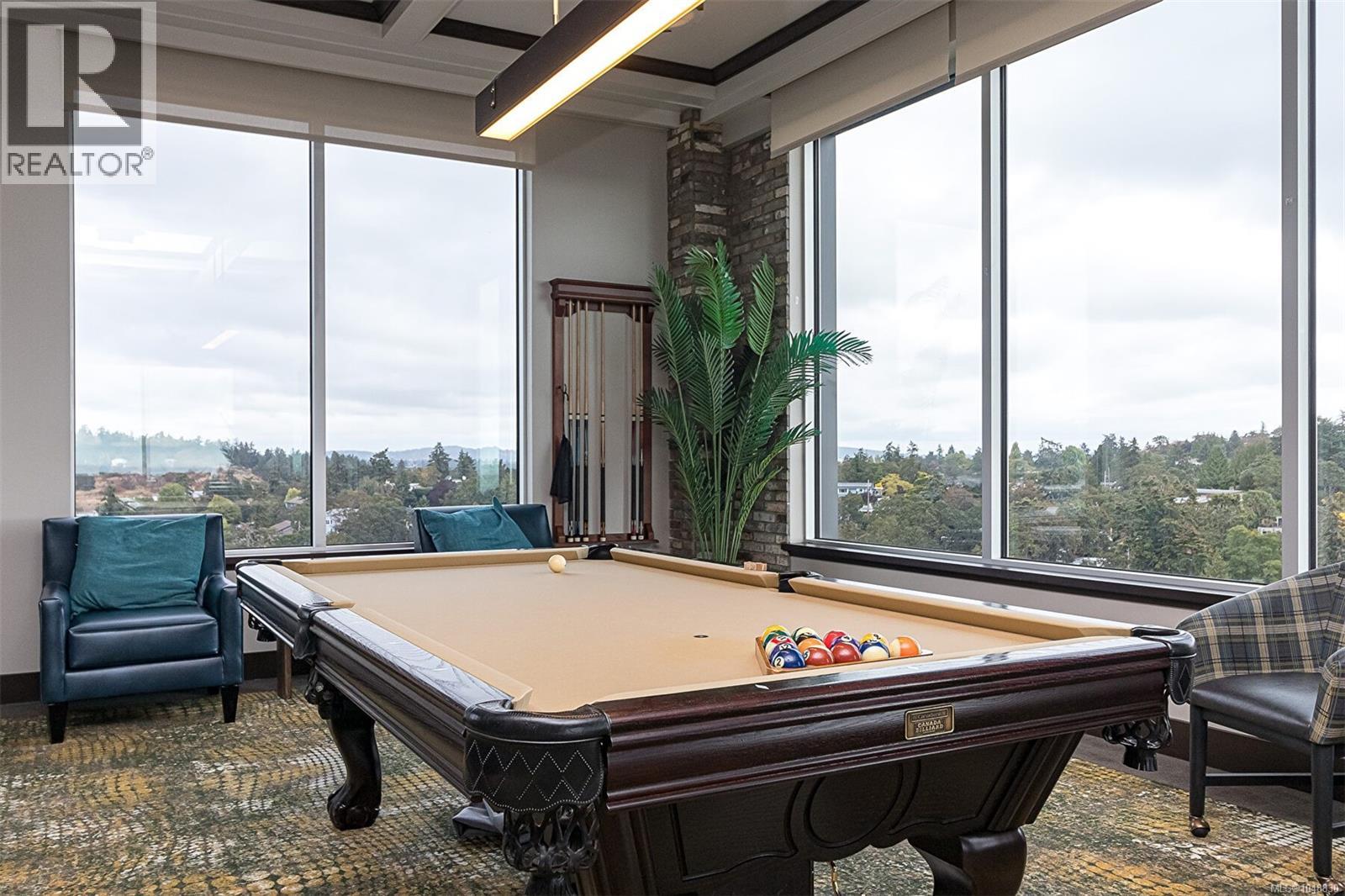  622 Admirals Road, Esquimalt