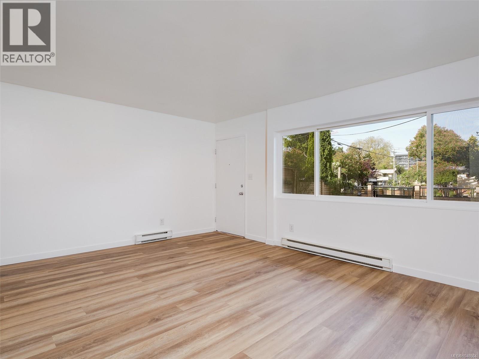 4 740 Wilson Street, Victoria