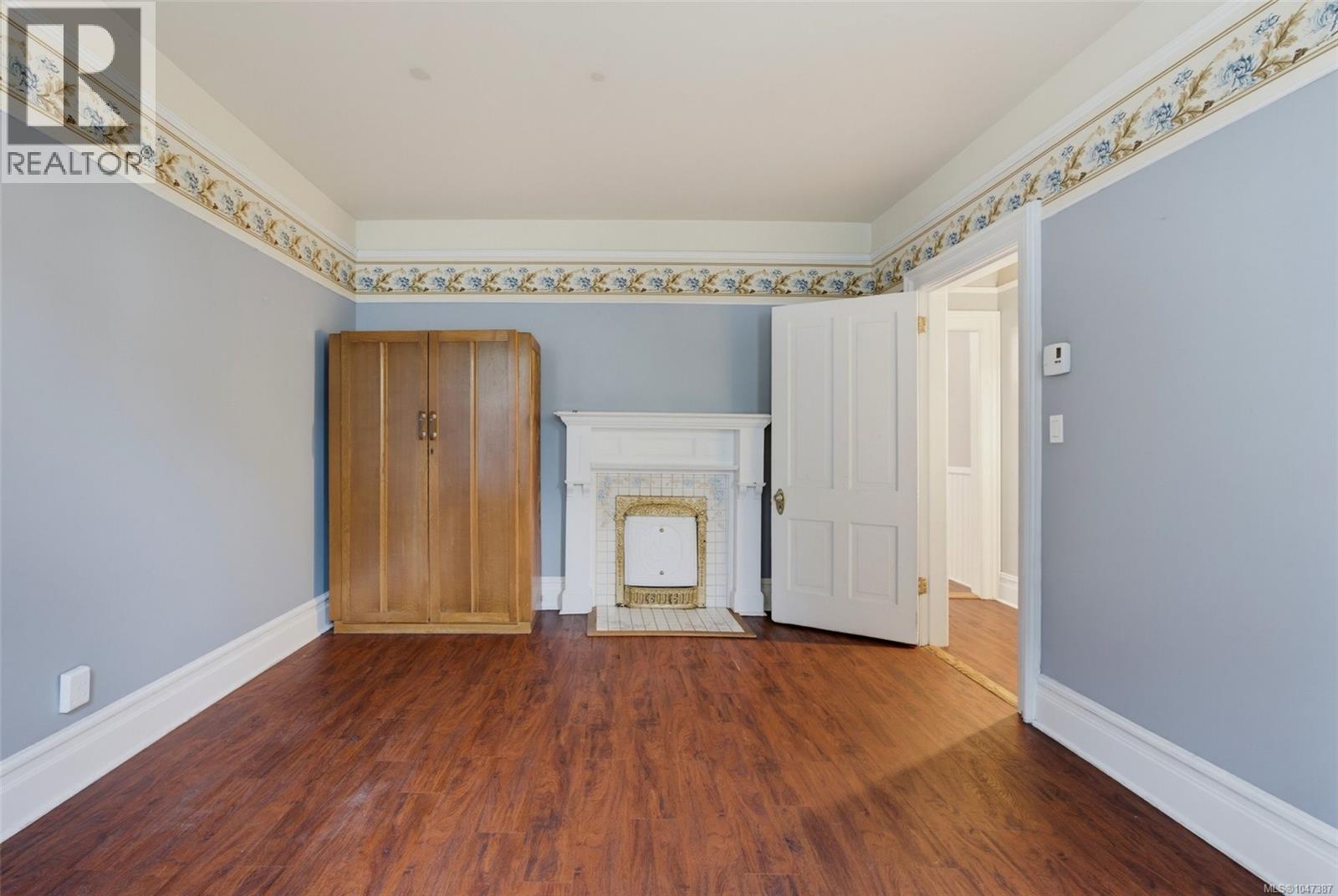962 Fairfield Rd - 9