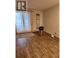 101, 440 Columbia Boulevard W - photo 8