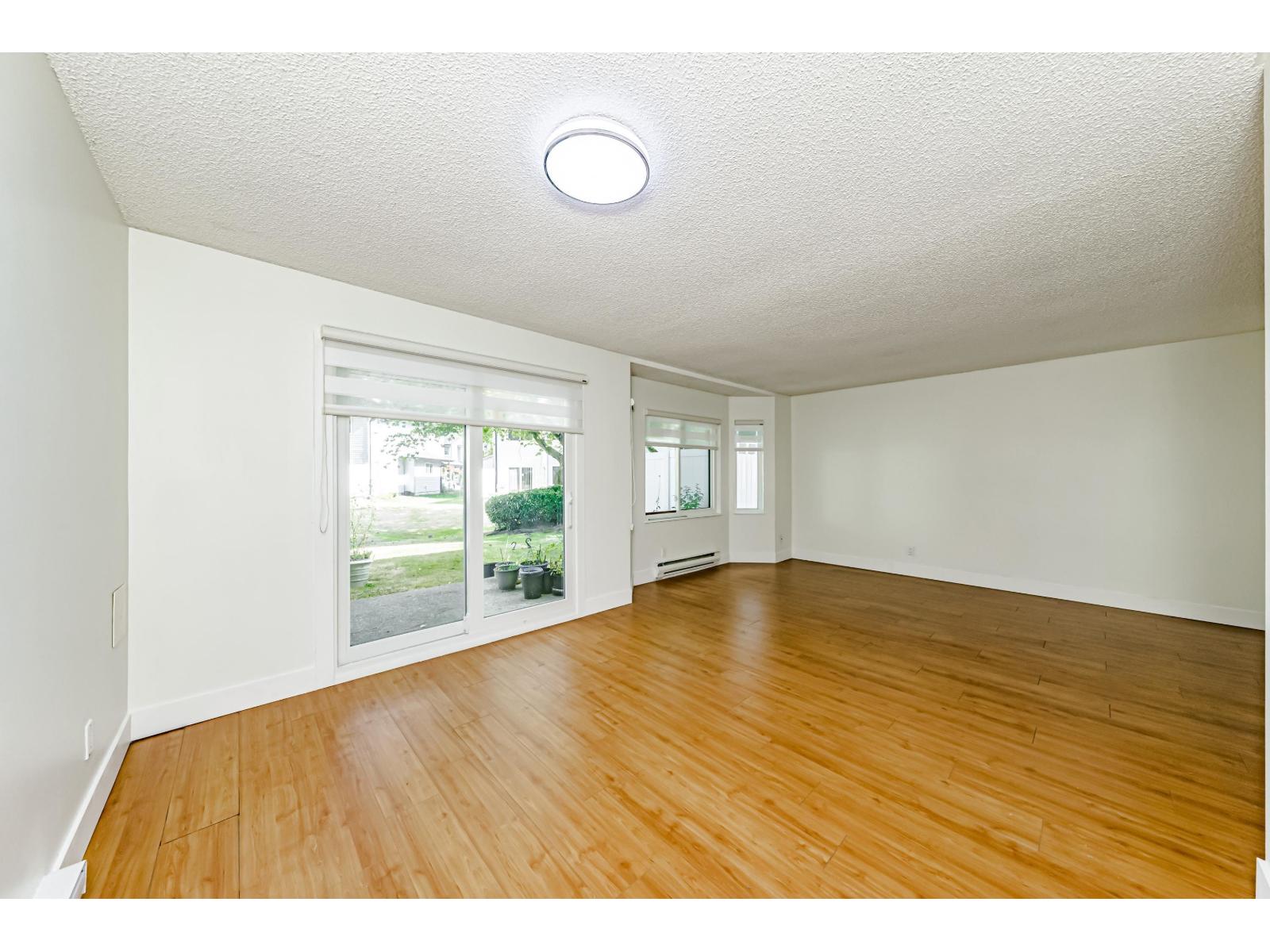 135 7325 140 STREET, Surrey