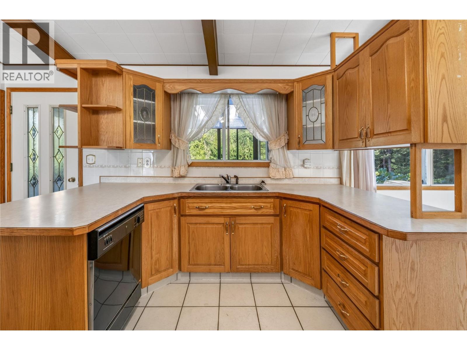 980 Orillia Street, Penticton
