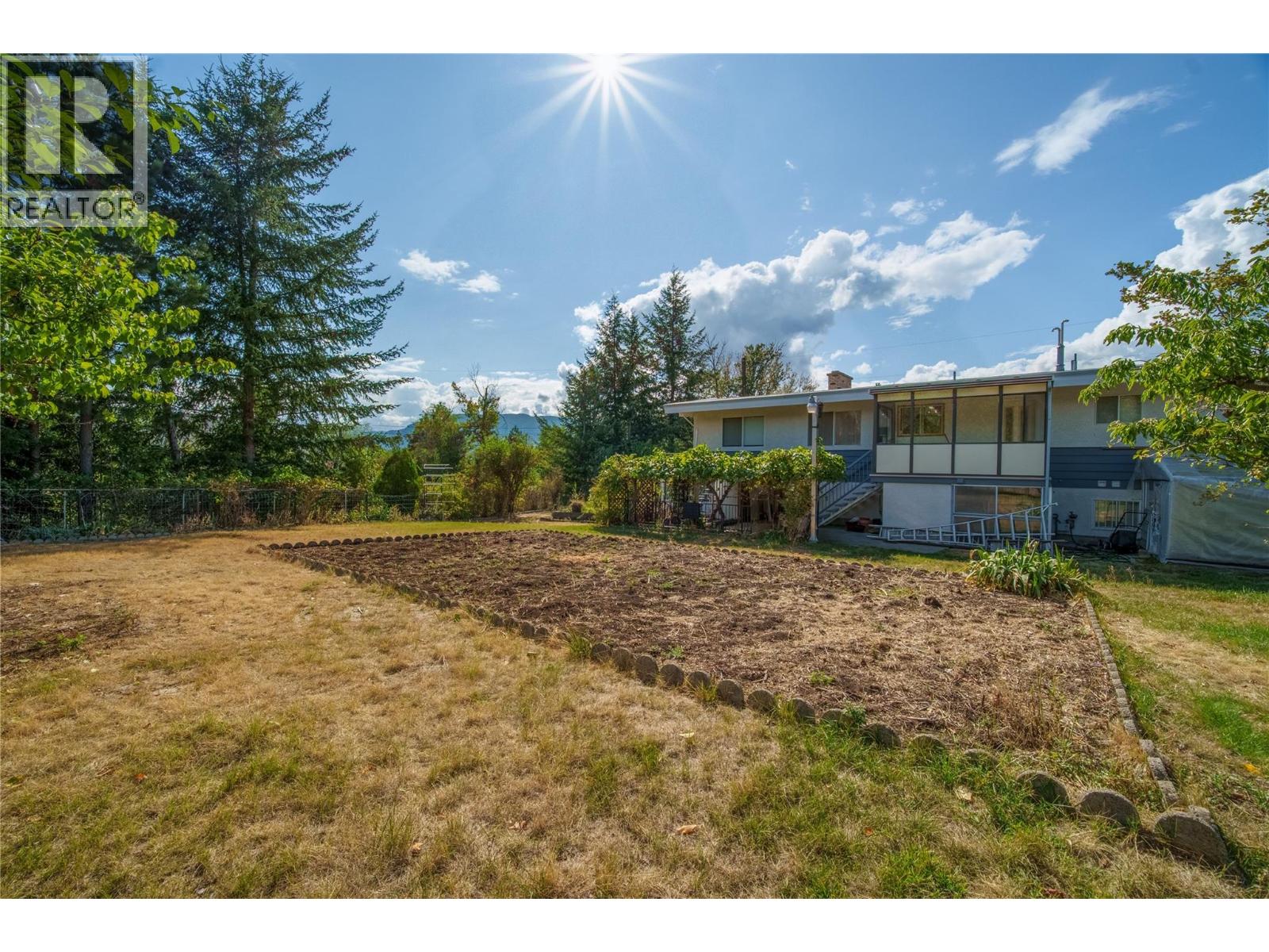 980 Orillia Street, Penticton