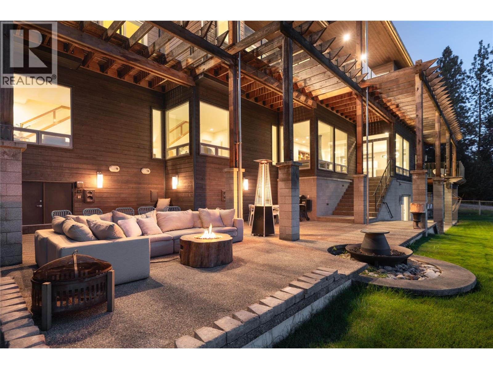  4840 LAKESHORE Road, Kelowna