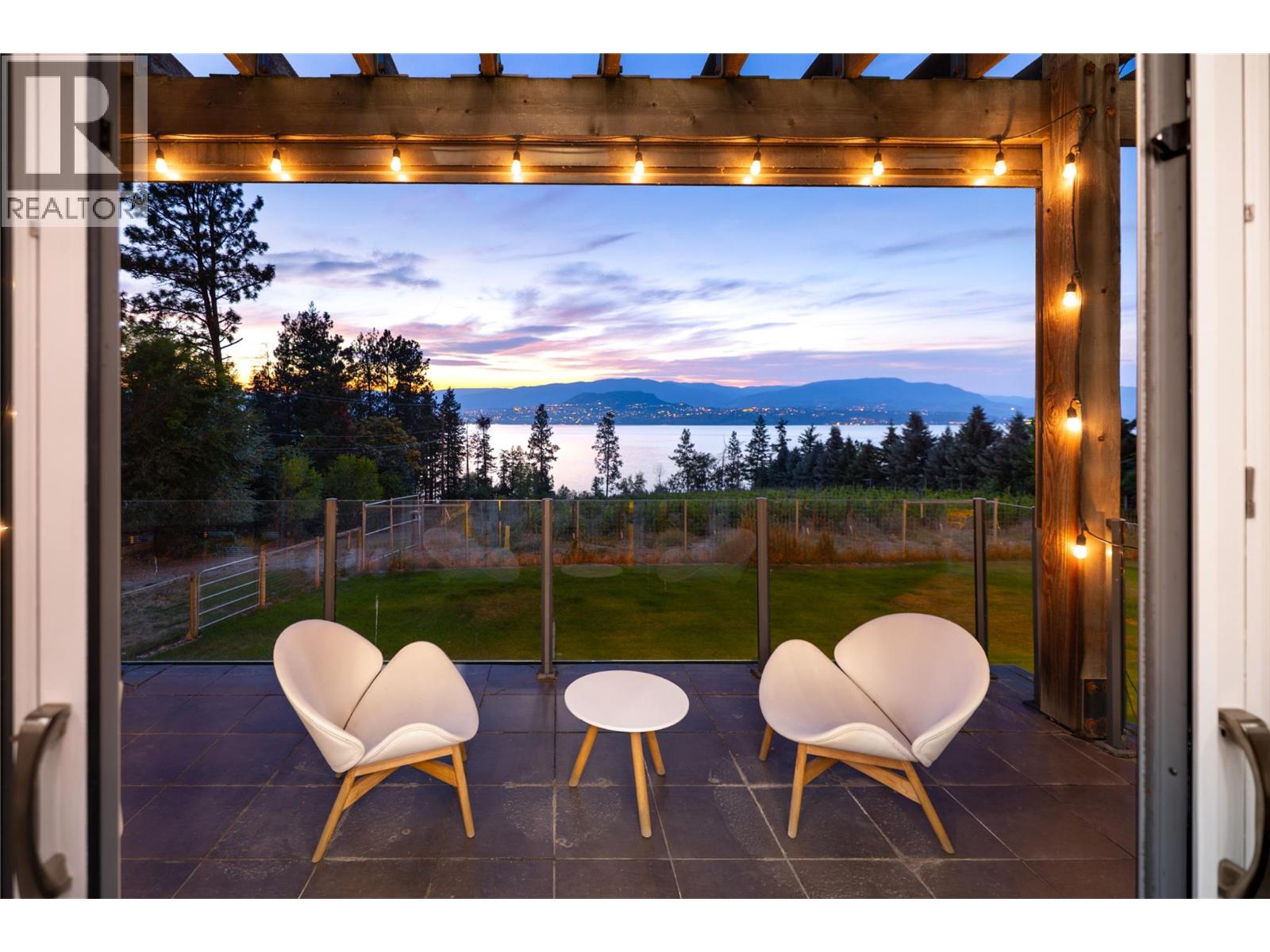 4840 LAKESHORE Road, Kelowna