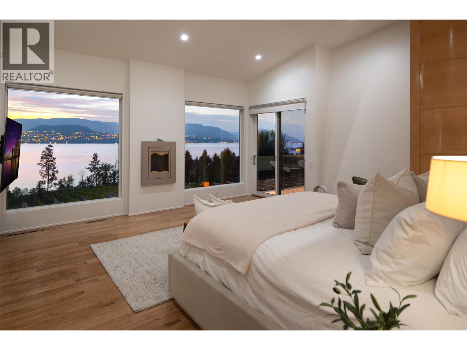  4840 LAKESHORE Road, Kelowna