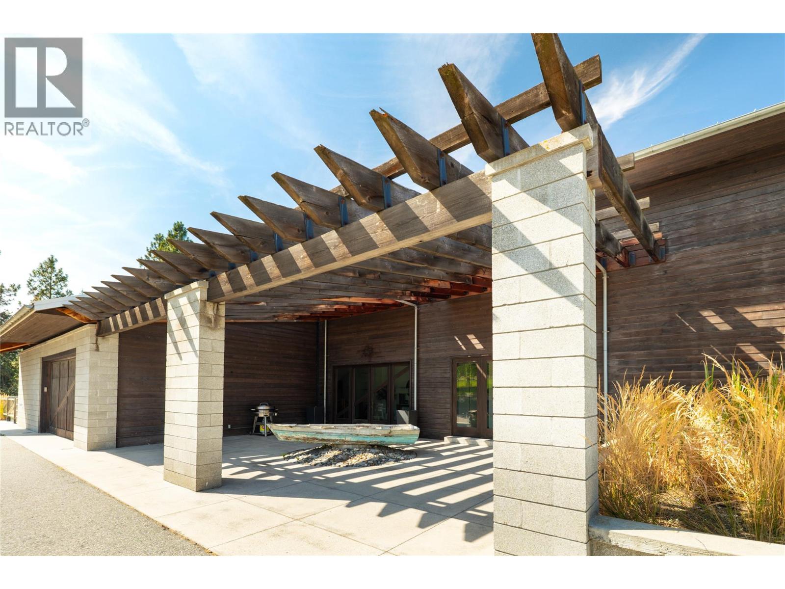  4840 LAKESHORE Road, Kelowna