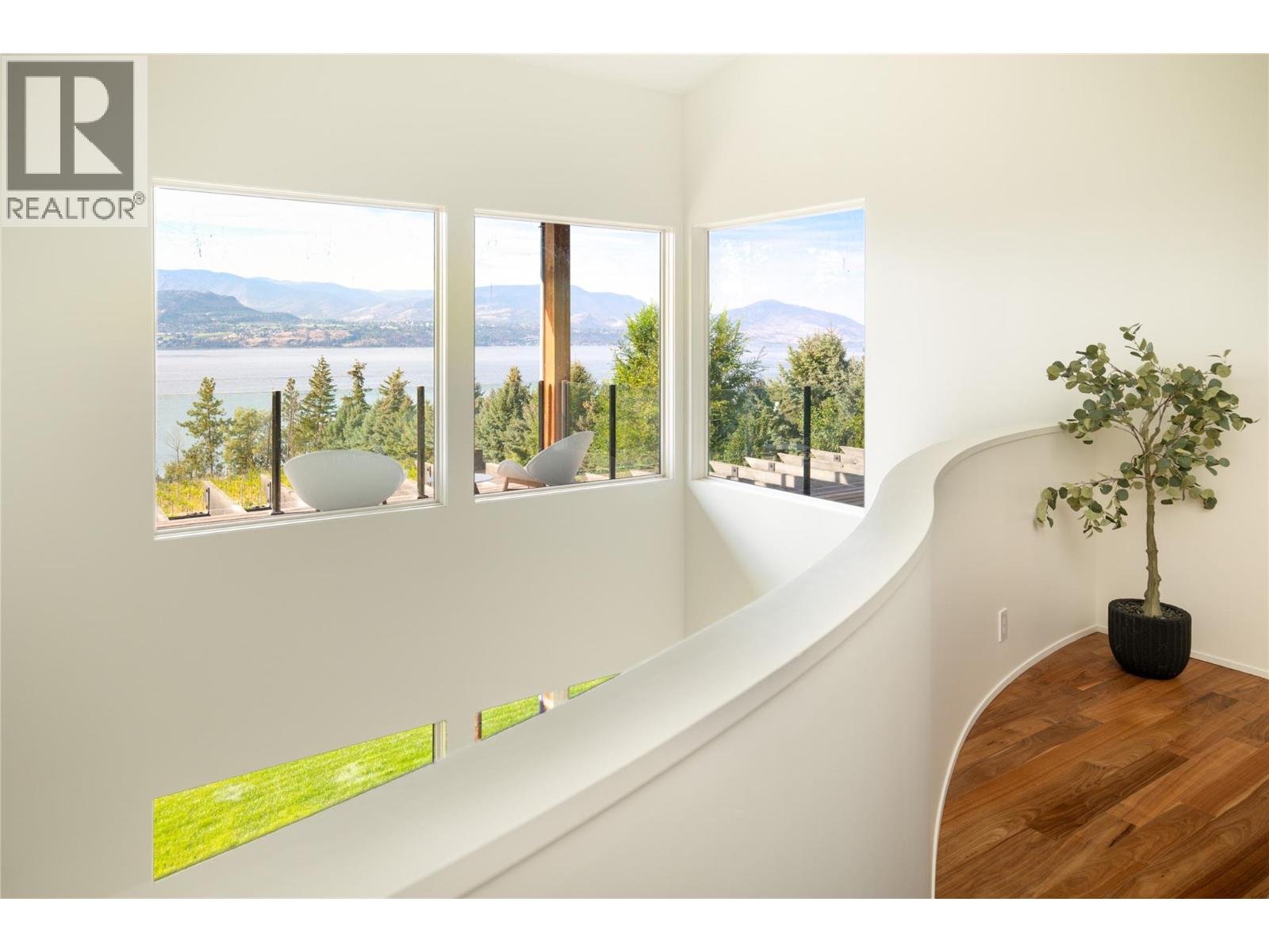  4840 LAKESHORE Road, Kelowna