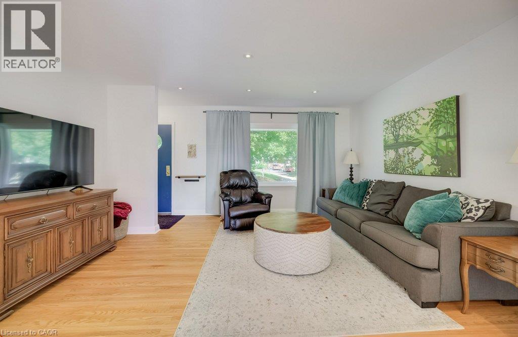 851 UNION Street - Image 10