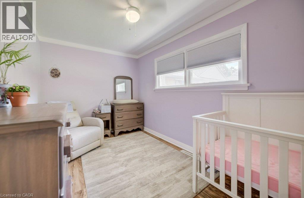 851 UNION Street - Image 24