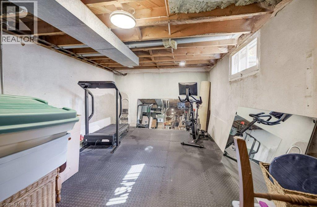 851 UNION Street - Image 27