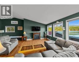 361 Ridge Drive, Clearwater, BC V0E1N2 Photo 18