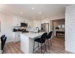 584 Meadowview Dr, Fort Saskatchewan, AB T8L0X1 Photo 9