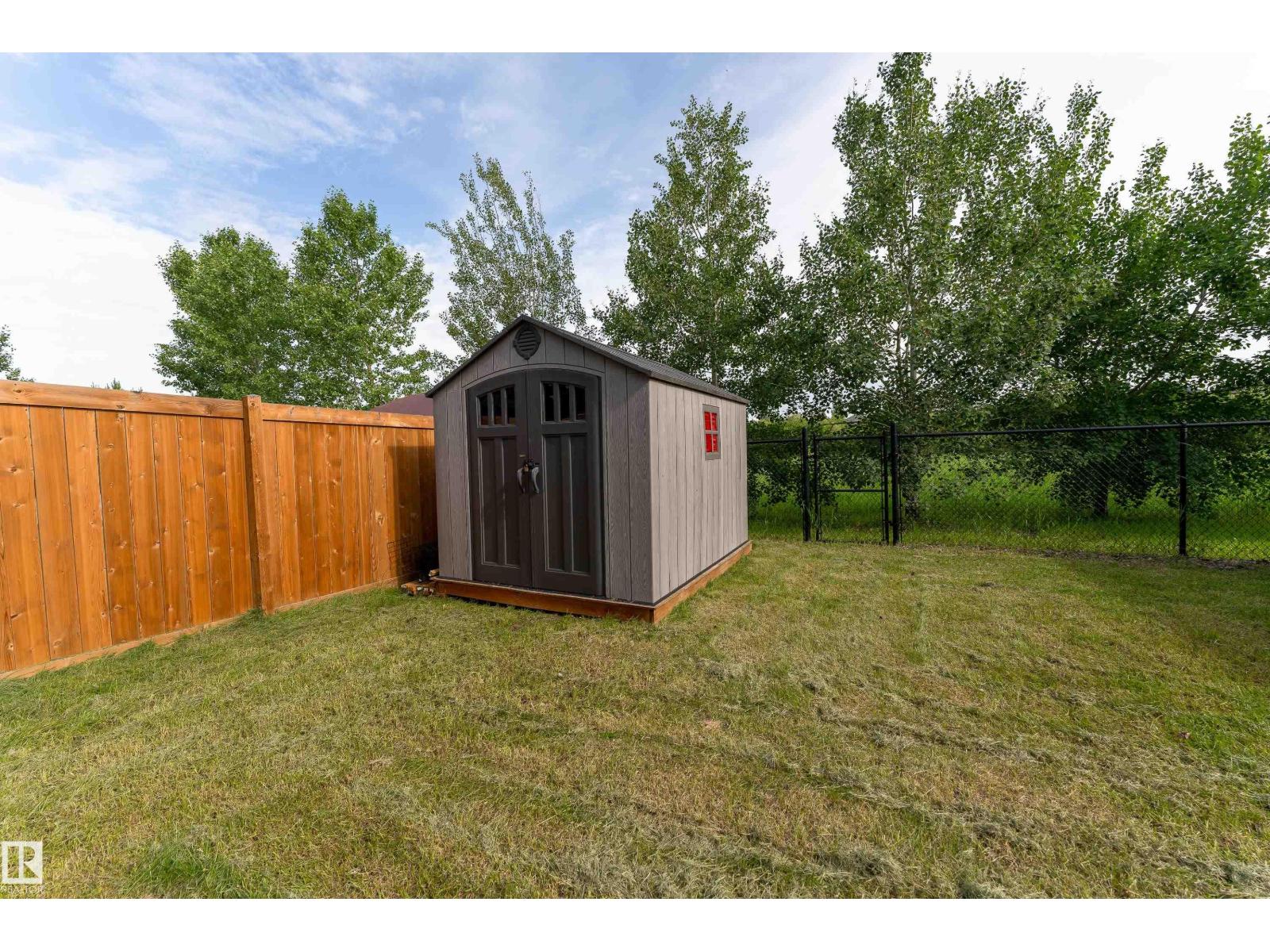 584 MEADOWVIEW DR - 38