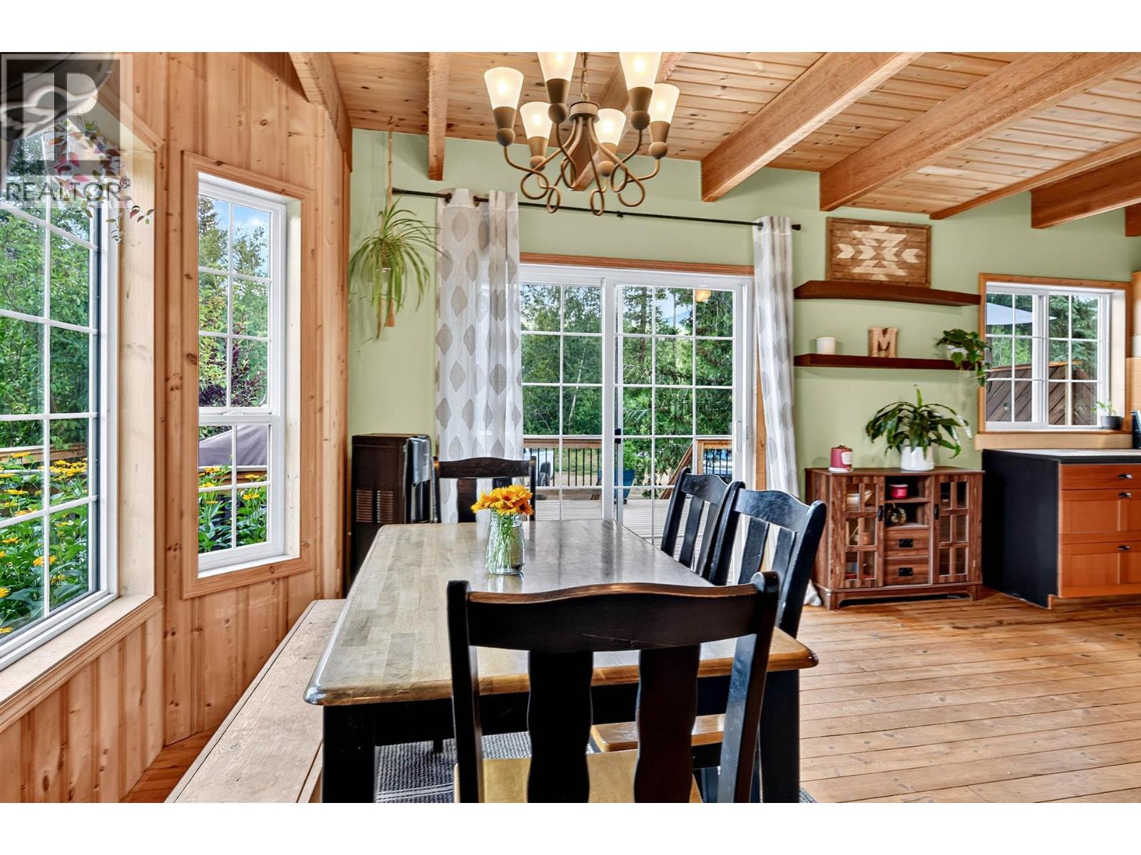 230 Sunshine Valley Road - Image 12