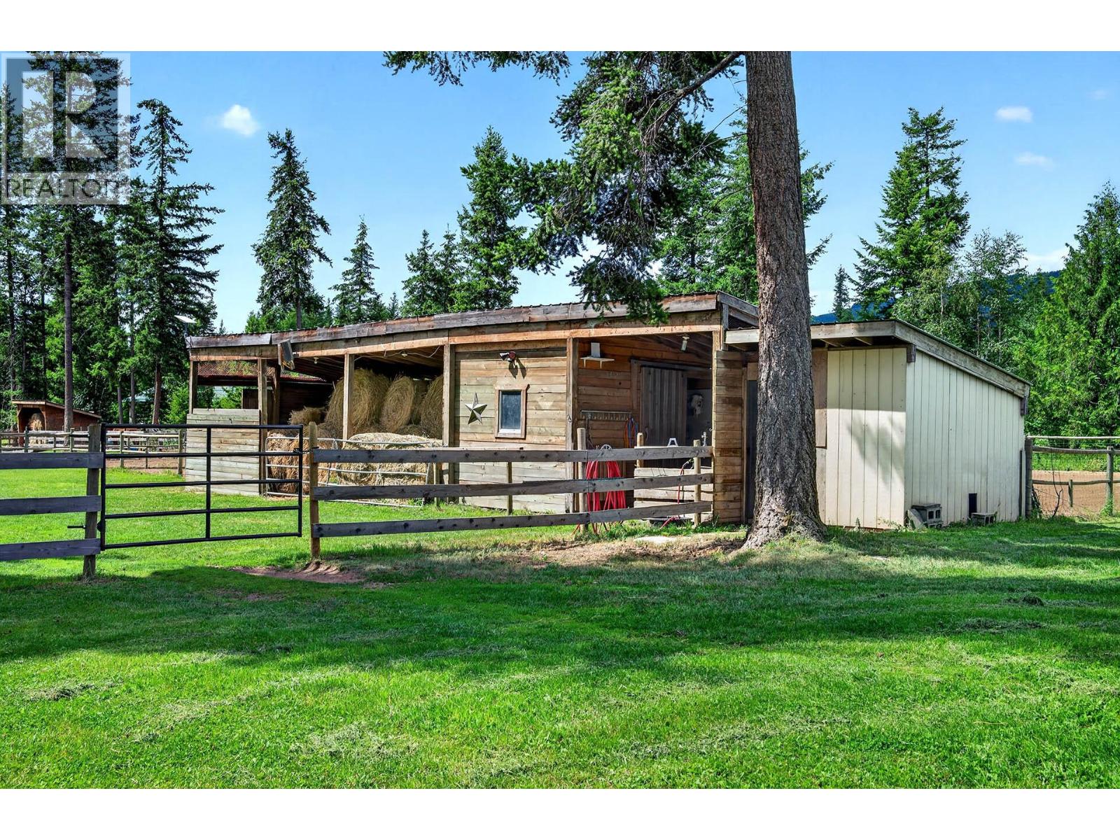 230 Sunshine Valley Road - Image 67