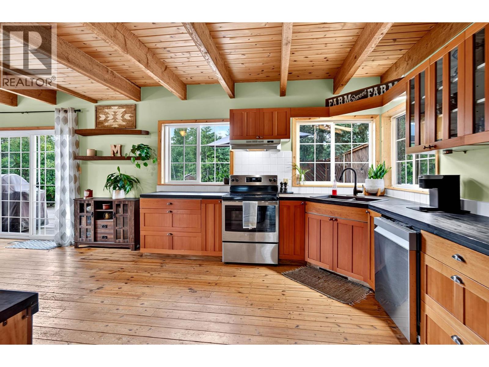230 Sunshine Valley Road - Image 7
