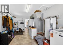 985 Old N Thompson Highway, Clearwater, BC V0E1N2 Photo 18