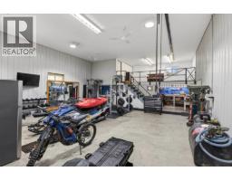 985 Old N Thompson Highway, Clearwater, BC V0E1N2 Photo 53
