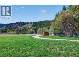 985 Old N Thompson Highway, Clearwater, BC V0E1N2 Photo 45