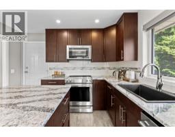 2934 Juniper Crescent, Sorrento, BC V0E2W2 Photo 19