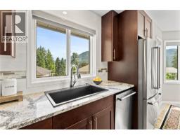 2934 Juniper Crescent, Sorrento, BC V0E2W2 Photo 18