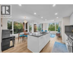 305 3100 Windsor Gate, Coquitlam, BC V3B0P3 Photo 9