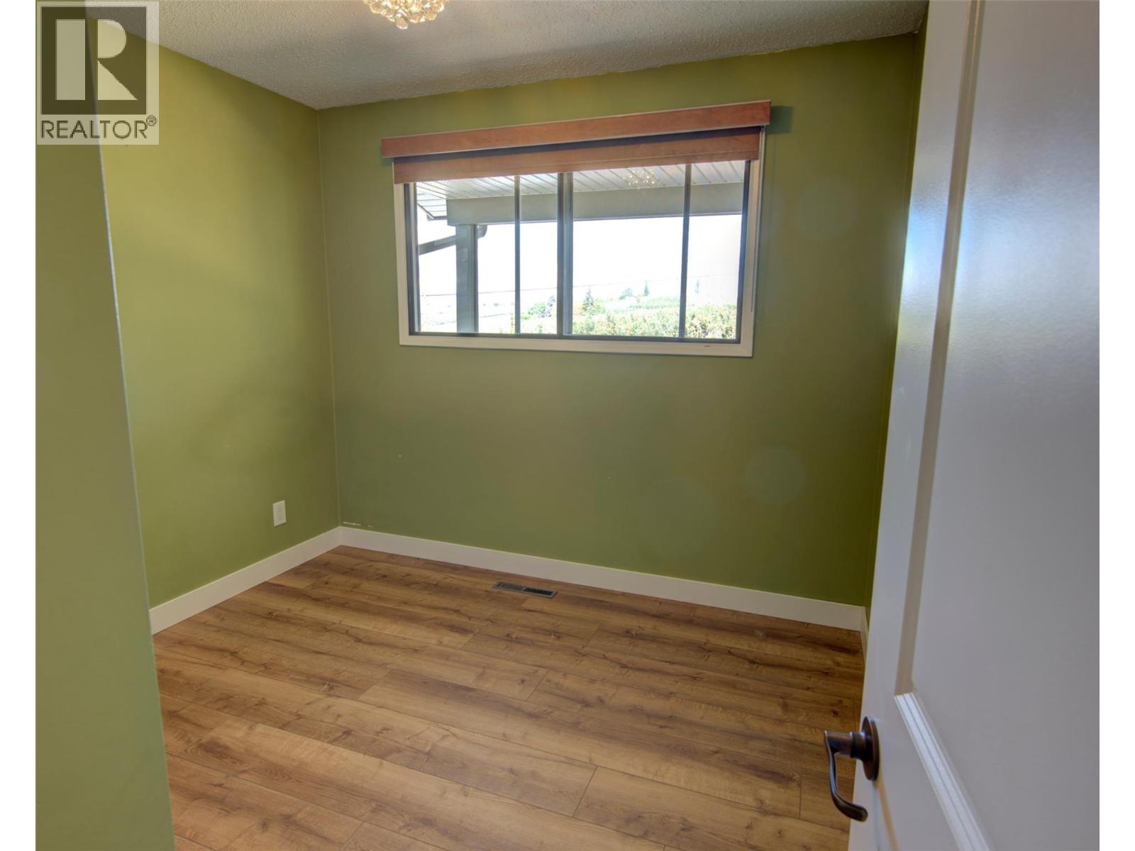 5894 Dedecker West Road, Vernon