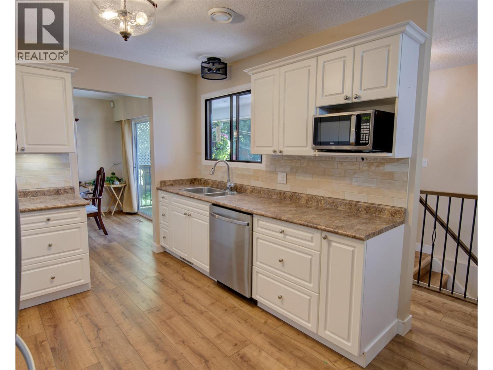 5894 Dedecker West Road, Vernon